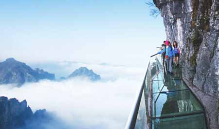 長(zhǎng)沙出發(fā)到張家界天門山、玻璃棧道、天門洞一日游